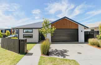 11 Empire Crescent, Papamoa