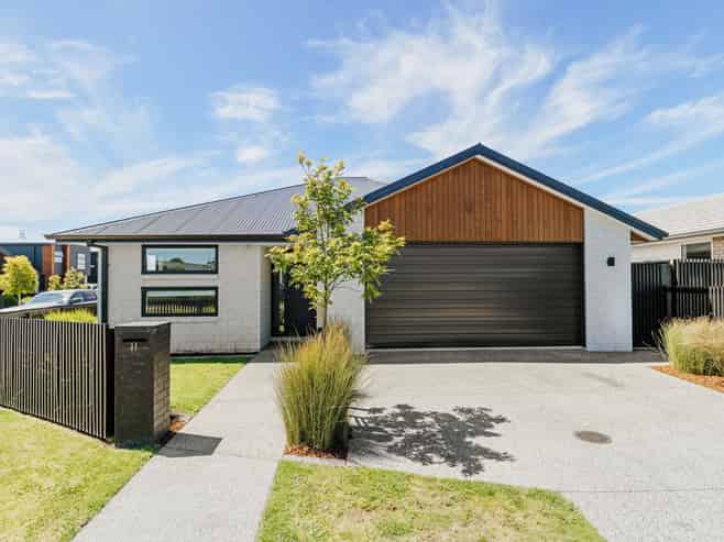 11 Empire Crescent, Papamoa