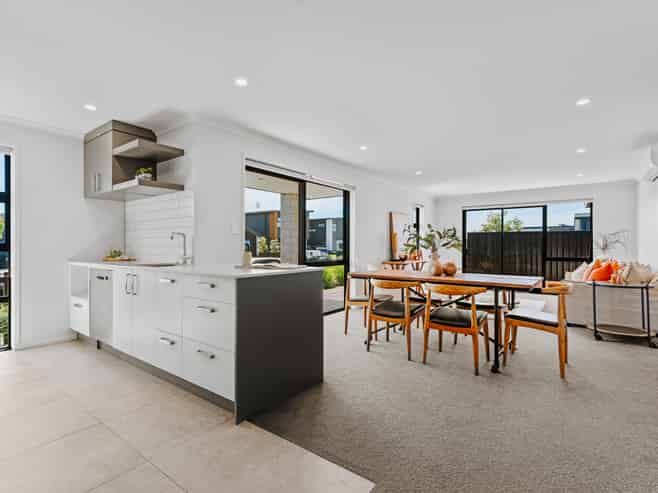 11 Empire Crescent, Papamoa