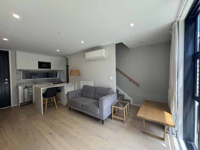 28 Koro Lane, Mangere Bridge