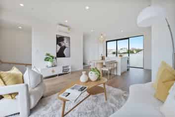 8/6 Shakespeare Road, Milford