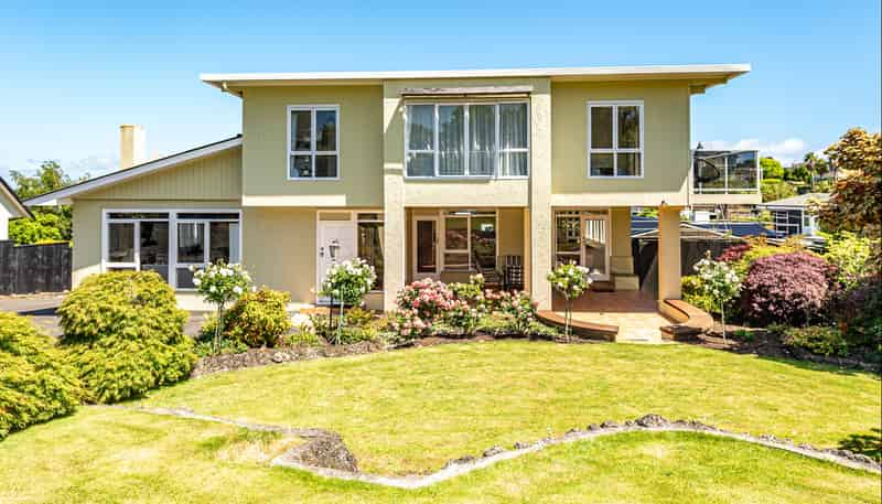 84 Great North Road, Saint Johns Hill