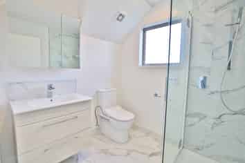 6/42 Kaikoura Street, Henderson