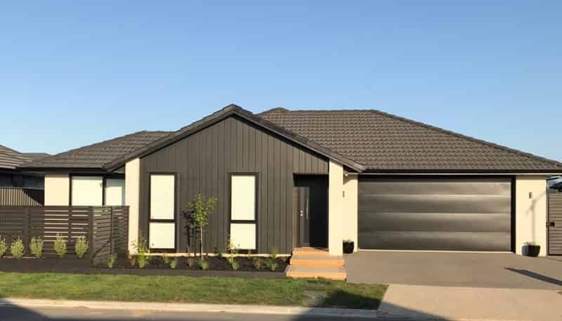 5 Raynor Crescent , Pyes Pa