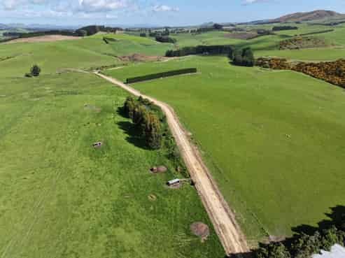 3075 Old Coach Road, Clinton