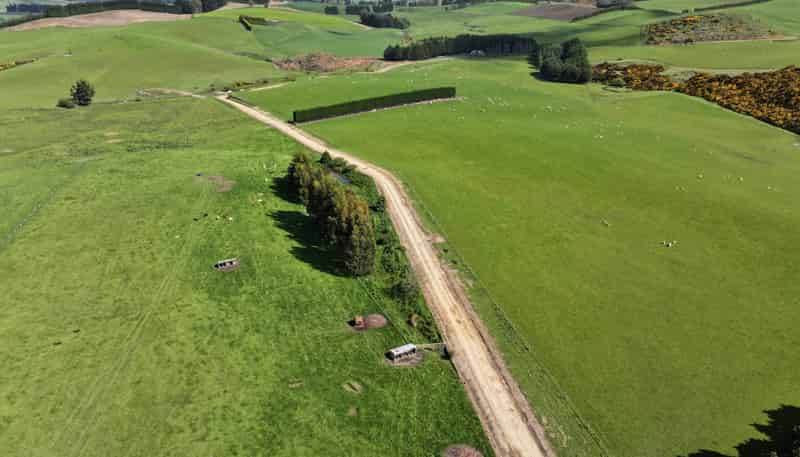 3075 Old Coach Road, Clinton