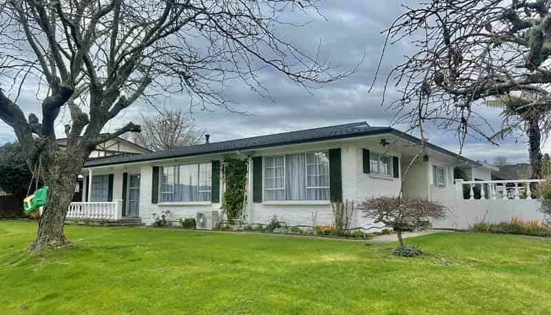 9 McMeekan Avenue, Chartwell