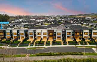 1/299 Te Taruna Drive, Milldale