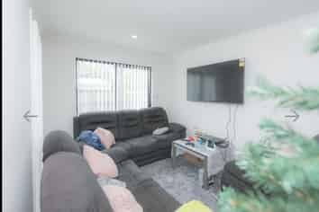 30A Beaumonts Way, Manurewa