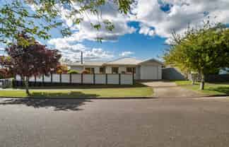 42B Arthur Crescent, Hilltop