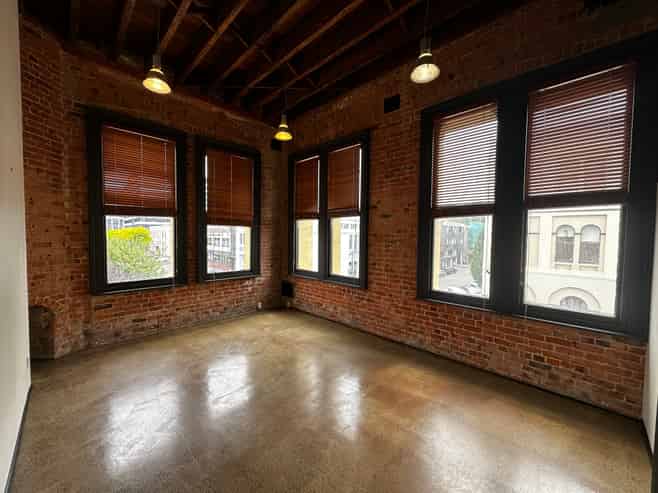 Prime Office Space off SH1