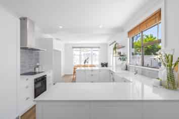 16 Murdoch Street, Bryndwr