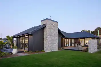  Whitcombe Road, Opunake