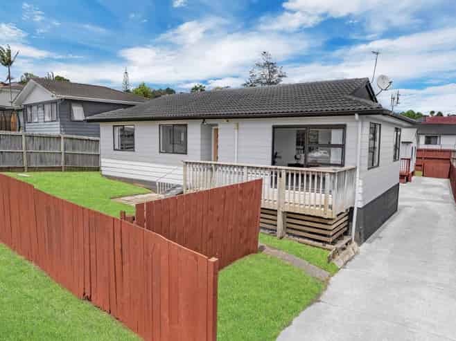 148 & 148B Solar Road, Glen Eden
