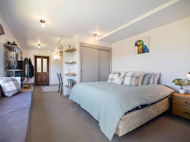 15 Woodbury Rise, Goldfield Heights, Queenstown Central