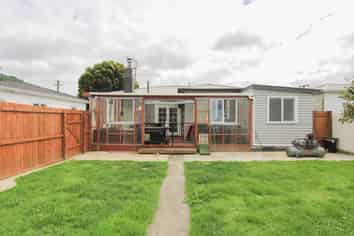 4 Meadows Avenue, Waiwhetu