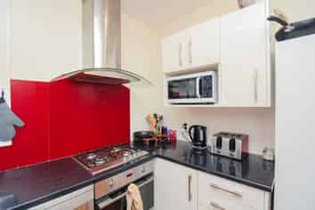 4 Meadows Avenue, Waiwhetu