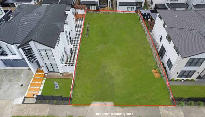 56 Michael Bosher Way, Flat Bush