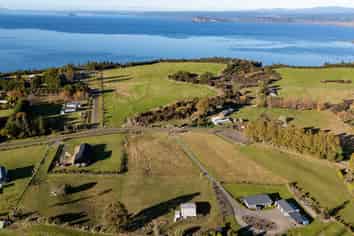 46 Parerohi Grove, Pukawa