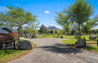 46 Parerohi Grove, Pukawa