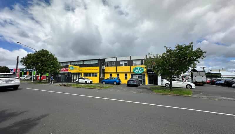 13 Puriri Street, New Lynn