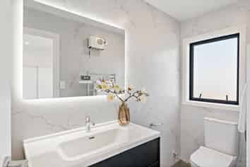 2/19 Haverstock Road, Sandringham