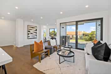 2/19 Haverstock Road, Sandringham