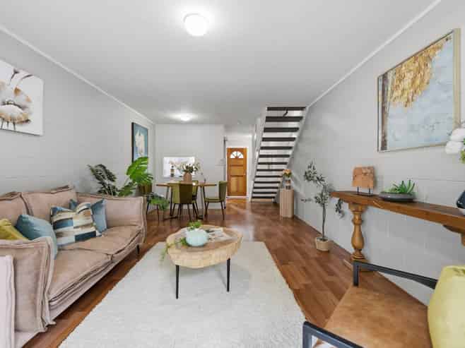 2/176 Panama Road, Mount Wellington