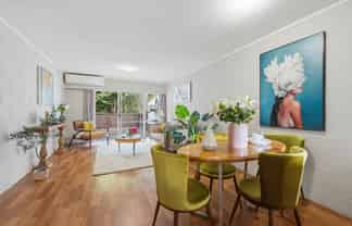 2/176 Panama Road, Mount Wellington