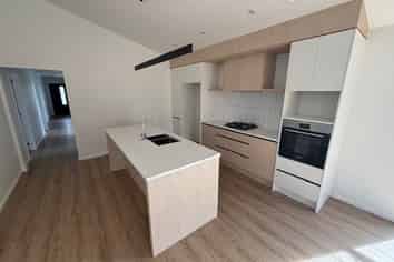 26 Wooing Tree Ave, Cromwell