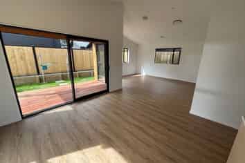 26 Wooing Tree Ave, Cromwell