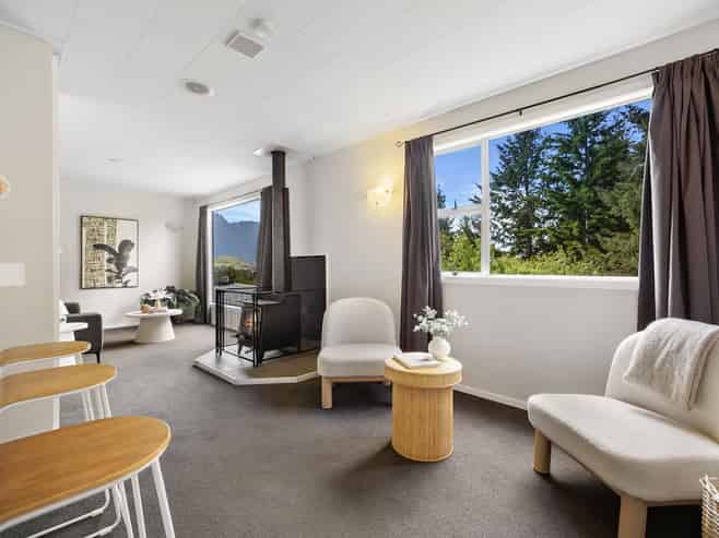 102 Thompson Street, Queenstown Central