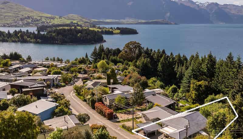 102 Thompson Street, Queenstown Central