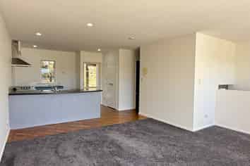 6/48 Exmouth Road, Northcote