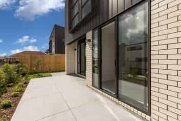 9B Tobruk Road, Panmure