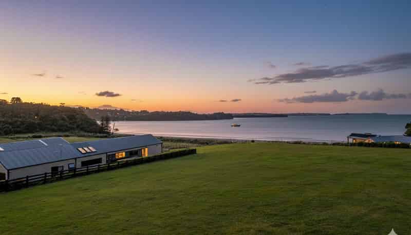 1 Takahuri Place, Hibiscus Coast Surrounds