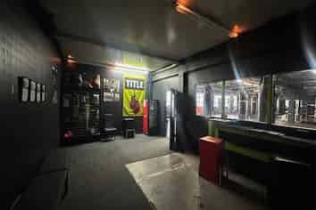 Spacious Warehouse with Parking