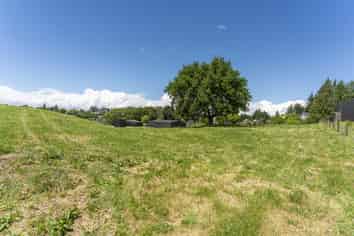 4 Vickers Way, Acacia Bay