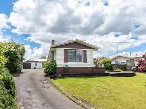 39 Cowley Drive, Temple View