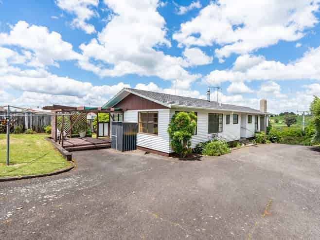 39 Cowley Drive, Temple View