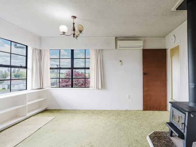 39 Cowley Drive, Temple View