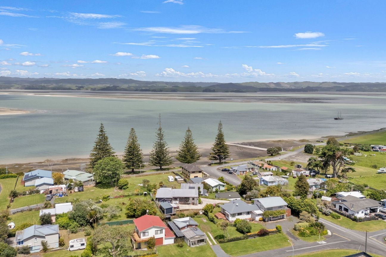 Kawhia Sea Views A Home With Income Potential - Widok 2