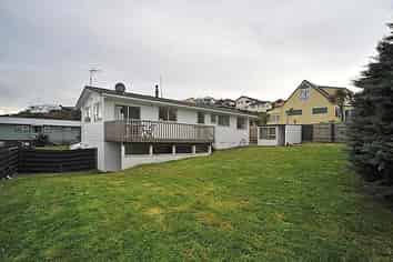 243 Buckley Road, Southgate