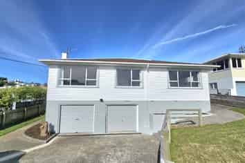 10 Paritutu Road, Spotswood