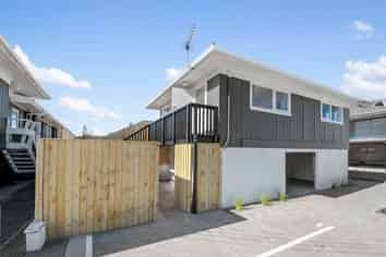 1/8 Atkinson Avenue, Otahuhu