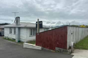 60A Mould Street, Waitara