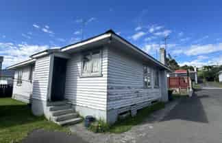 60A Mould Street, Waitara