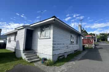 60A Mould Street, Waitara