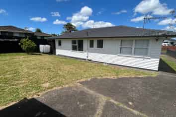 22 Zelda Avenue, Clover Park