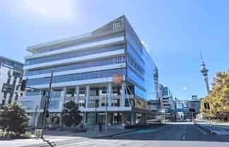 Office for 7 in Fanshawe St